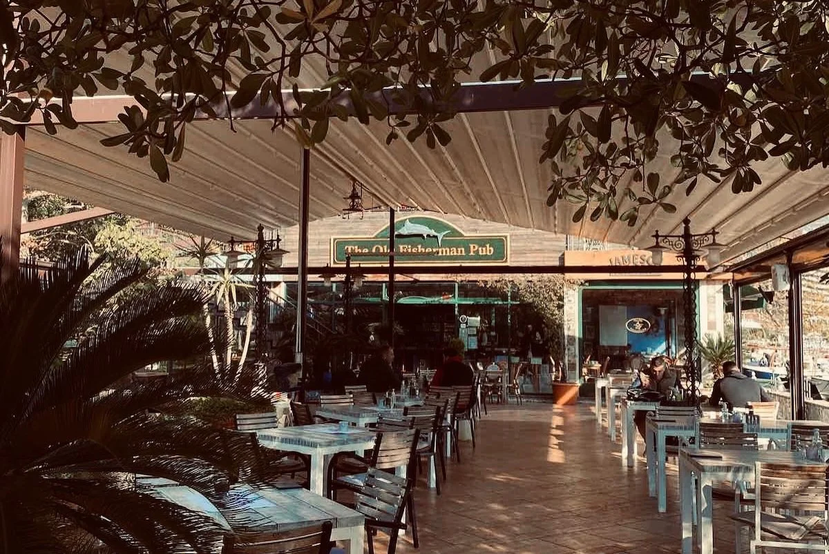 Old Fisherman's Pub